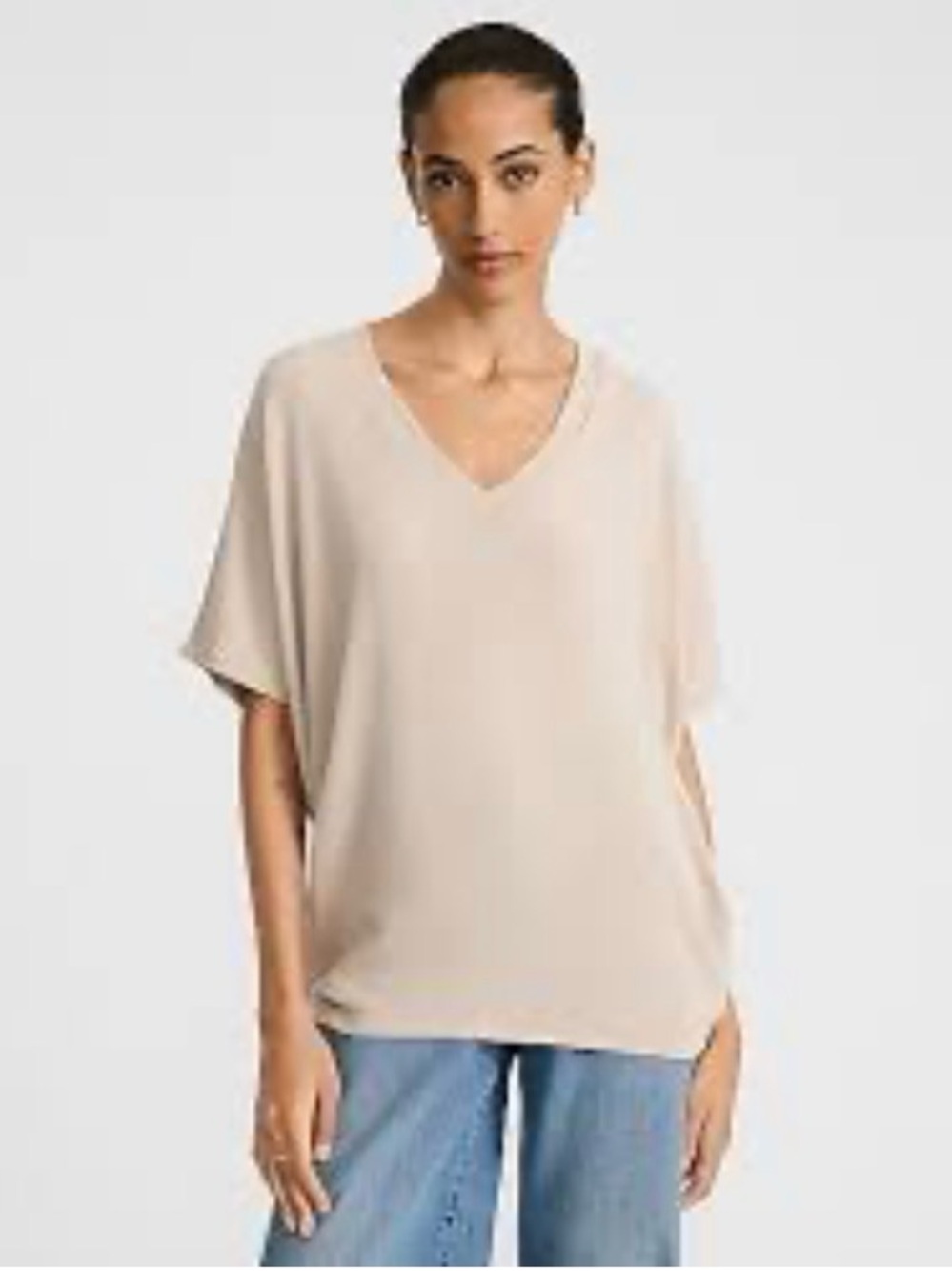 Express Beige V-Neck Short Sleeve sweater